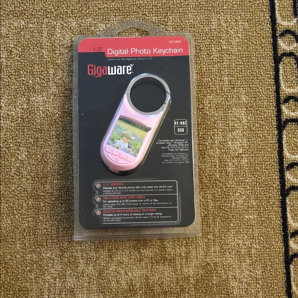 Pink Digital Photo Keychain - Compact USB Photo Viewer